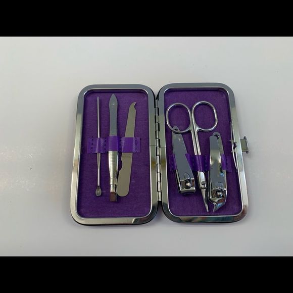 Travel Groom Set- Lilac Faux Leather Shell Case - NWT - Picture 4 of 8